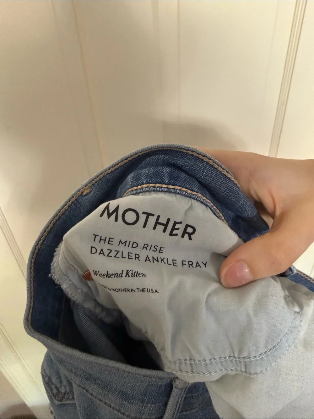 Mother The Mid Rise Dazzler Ankle Fray Jeans - 28
